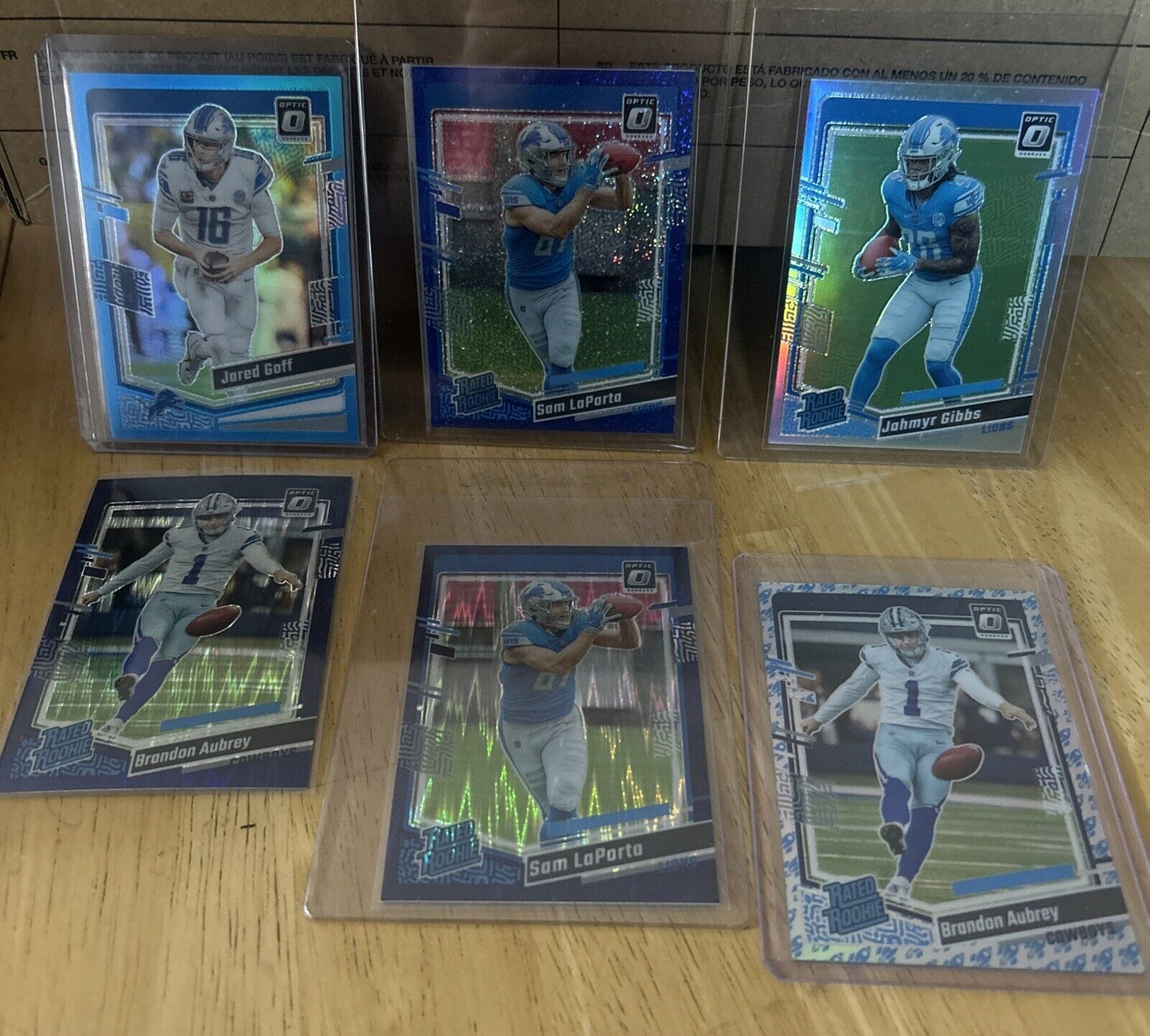 🔥NFL FOOTBALL MYSTERY PACK🔥 2 GUARANTEED AUTO Or MEMORABILIA CARDS- 8 Cards 🔥